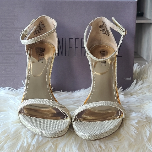 ❤JLO Cozette Sparkle Heels❤ - Picture 2 of 11